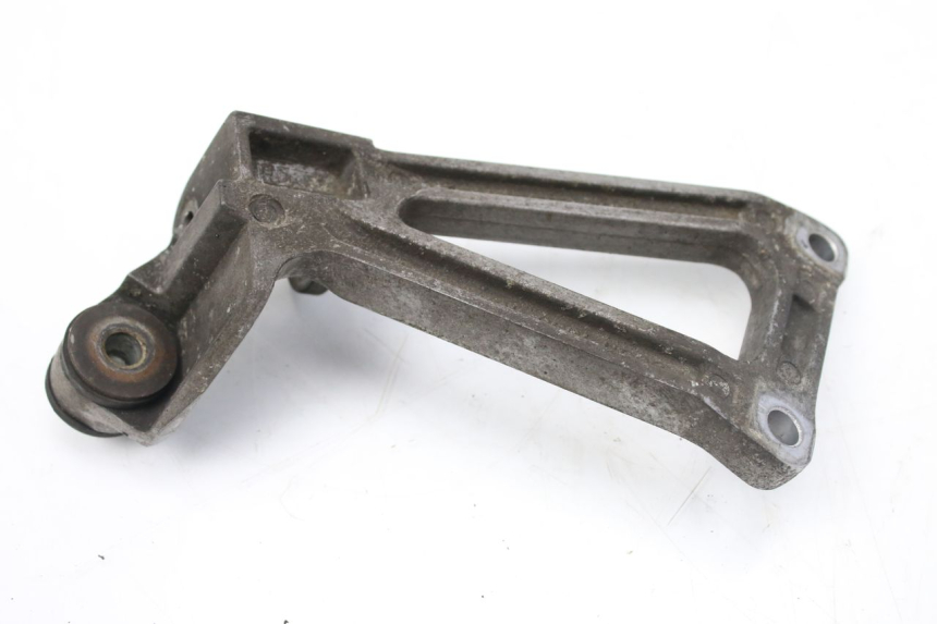 photo de REAR RIGHT FOOTREST MOUNT KAWASAKI ZR7 ZR-7 S 750 (1999 - 2004)