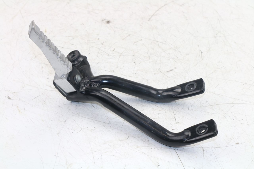 photo de REAR RIGHT FOOTREST MOUNT KYMCO K-PW K-PIPE 50 (2012 - 2017)