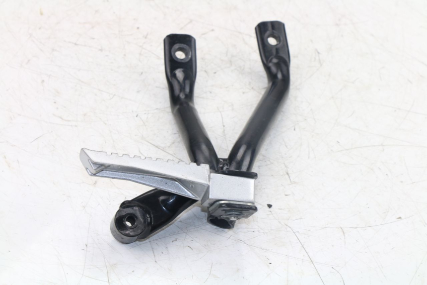 photo de REAR RIGHT FOOTREST MOUNT KYMCO K-PW K-PIPE 50 (2012 - 2017)