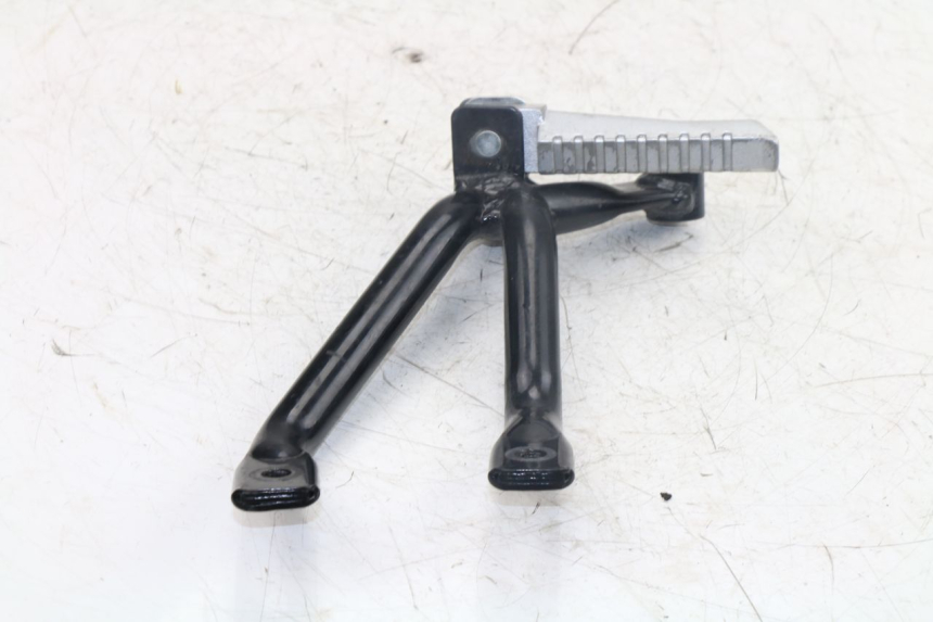 photo de REAR RIGHT FOOTREST MOUNT KYMCO K-PW K-PIPE 50 (2012 - 2017)