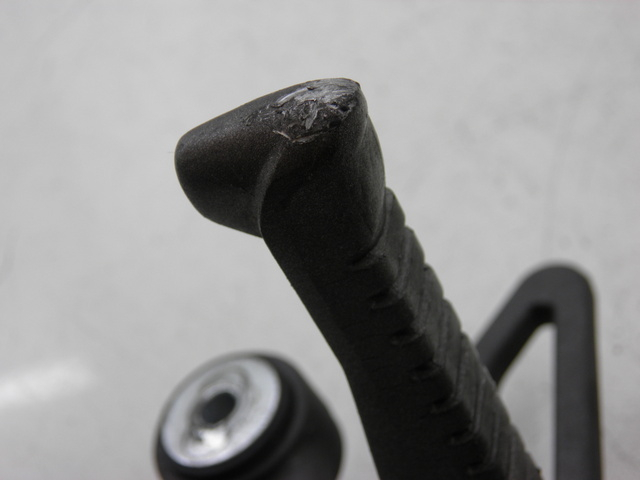 photo de REAR RIGHT FOOTREST MOUNT KYMCO QUANNON NAKED 125 (2010)