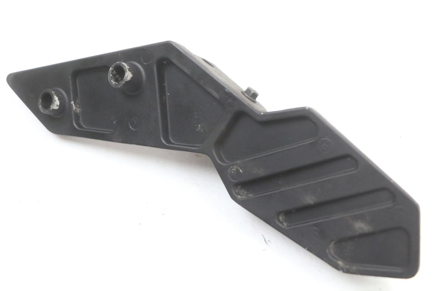 photo de REAR RIGHT FOOTREST MOUNT KYMCO SUPER 8 4T 50 (2021 - 2024)
