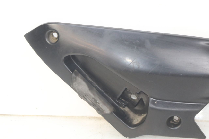 photo de RIGHT REAR FOOTREST MOUNTING PLATE GILERA NEXUS 125 (2007 - 2009)
