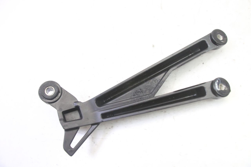 photo de REAR RIGHT FOOTREST MOUNT MAG POWER R-STREET 50 (2016 - 2025)