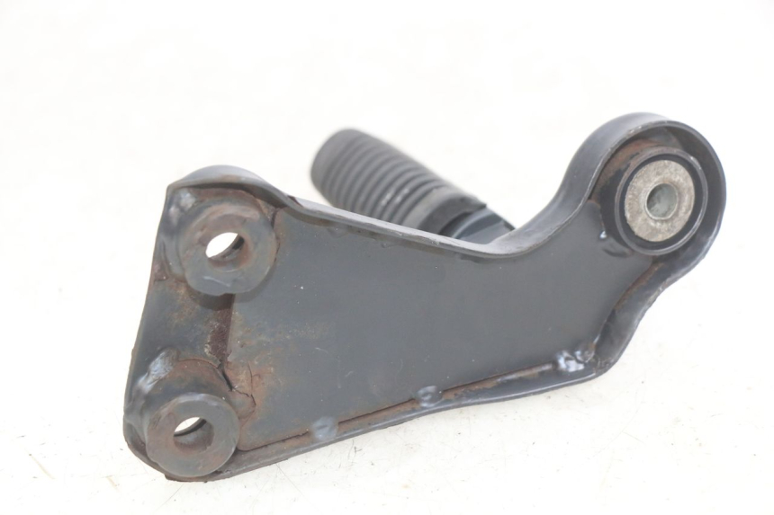 photo de RIGHT REAR FOOTREST MOUNTING PLATE YAMASAKI ROADSTER 50 (2013 - 2018)