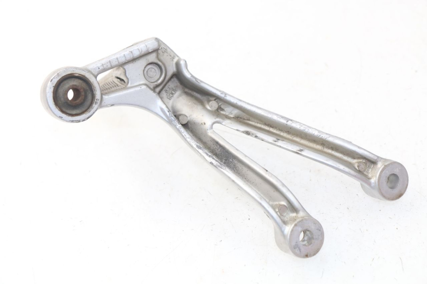 photo de REAR RIGHT FOOTREST MOUNT SUZUKI GSX-R GSXR 600 (2001 - 2003)