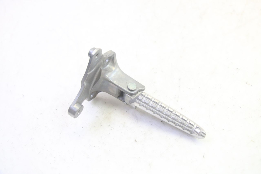photo de REAR RIGHT FOOTREST MOUNT YAMAHA TRICITY 300 (2020 - 2024) - Main view