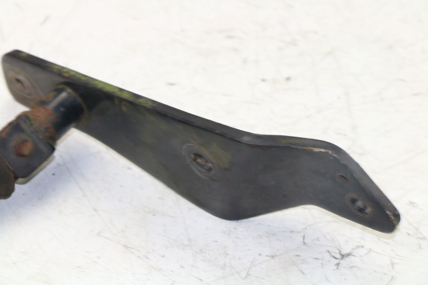 photo de REAR RIGHT FOOTREST MOUNT YAMAHA VIRAGO 125 (1996 - 2003)
