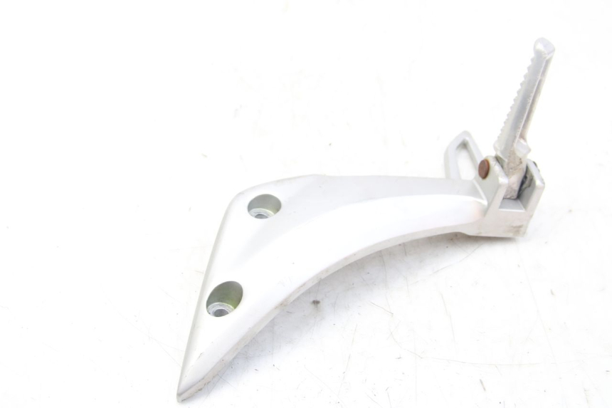photo de REAR RIGHT FOOTREST BRACKET HONDA VISION NSC R 50 (2013 - 2015)