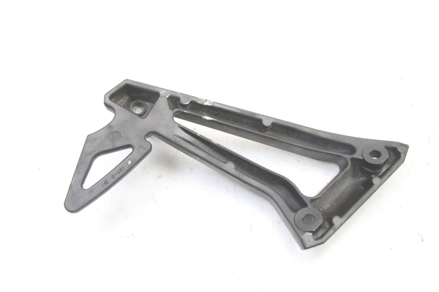 photo de REAR RIGHT FOOTREST MOUNT YAMAHA FZ6 FAZER S2 600 (2007 - 2011)