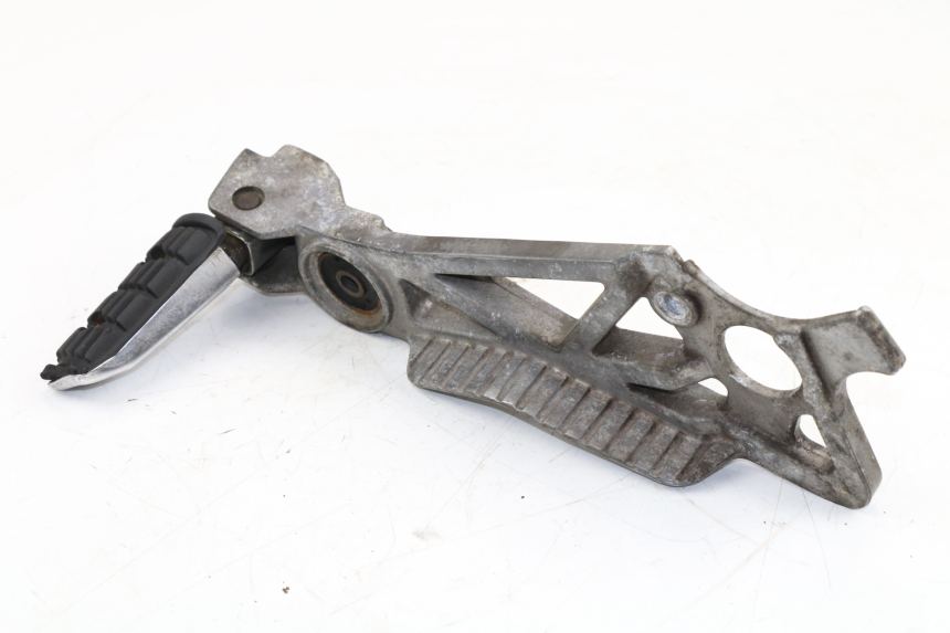 photo de REAR RIGHT FOOTREST MOUNT YAMAHA FZX FAZER 750 (1987 - 1998)