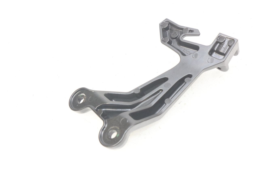 photo de REAR RIGHT FOOTREST BRACKET KAWASAKI Z 650 (2016 - 2019)
