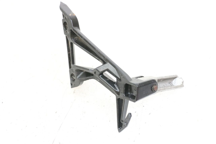 photo de REAR LEFT FOOTREST MOUNT EBROH BRAVO GLE 1 (2020 - 2024)