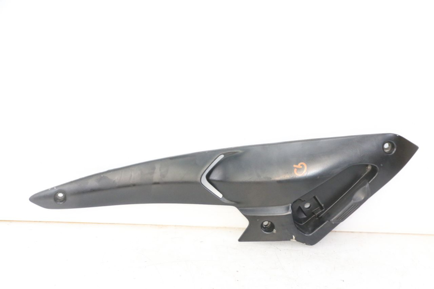 photo de REAR LEFT FOOTREST MOUNT GILERA NEXUS 300 (2008 - 2013)