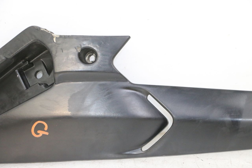 photo de REAR LEFT FOOTREST MOUNT GILERA NEXUS 300 (2008 - 2013)