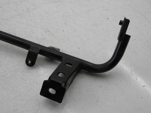 photo de REAR LEFT FOOTREST MOUNT HONDA FES S-WING SWING ABS 125 (2007 - 2015)