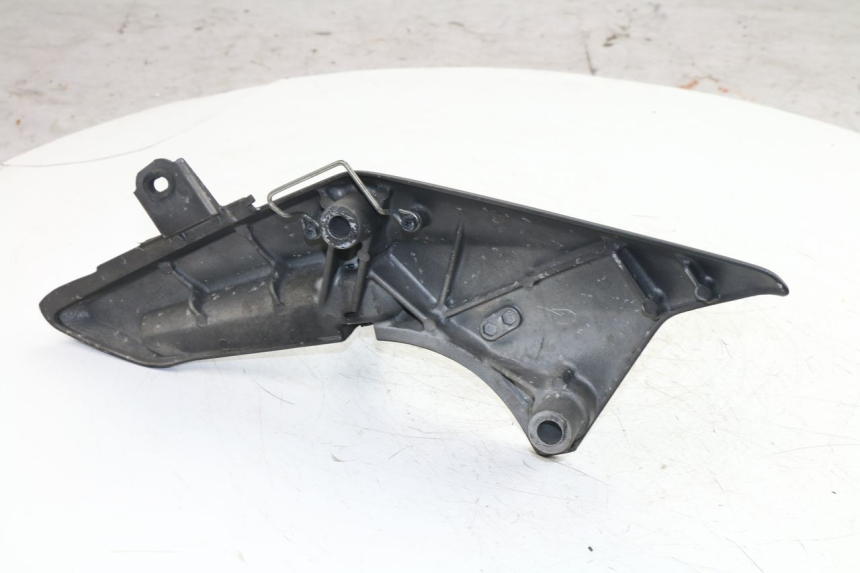 photo de REAR LEFT FOOTREST MOUNT HONDA FJS SILVER WING SILVERWING 400 (2005 - 2008)