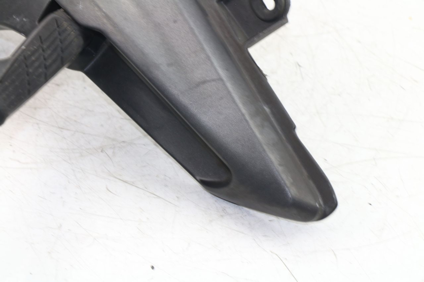 photo de REAR LEFT FOOTREST MOUNT HONDA FJS SILVER WING SILVERWING 400 (2005 - 2008)