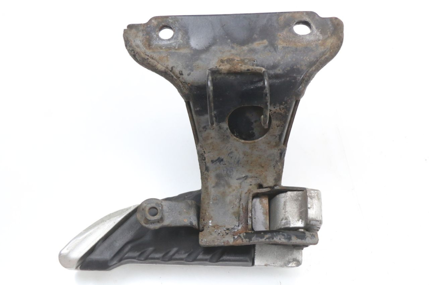 photo de REAR LEFT FOOTREST MOUNT HONDA SH ABS 125 (2012 - 2017)