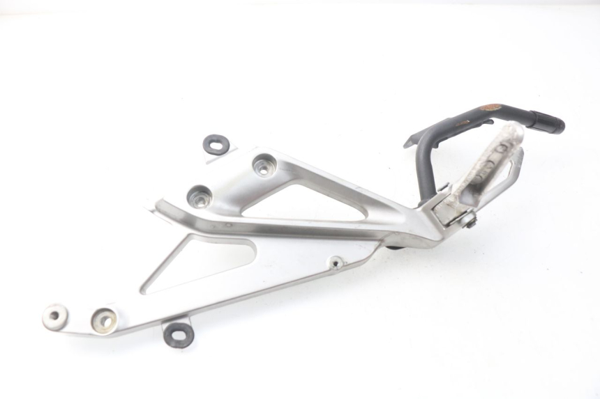photo de LEFT REAR FOOTREST MOUNT HONDA INTEGRA NC D 750 (2016 - 2018)