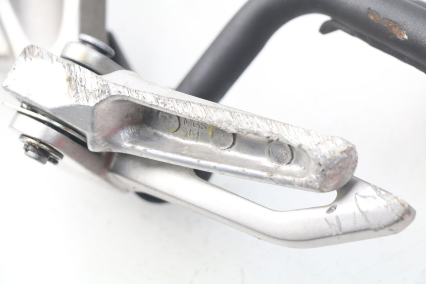 photo de LEFT REAR FOOTREST MOUNT HONDA INTEGRA NC D 750 (2016 - 2018)