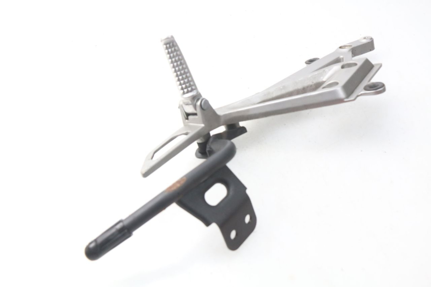 photo de LEFT REAR FOOTREST MOUNT HONDA INTEGRA NC D 750 (2016 - 2018)