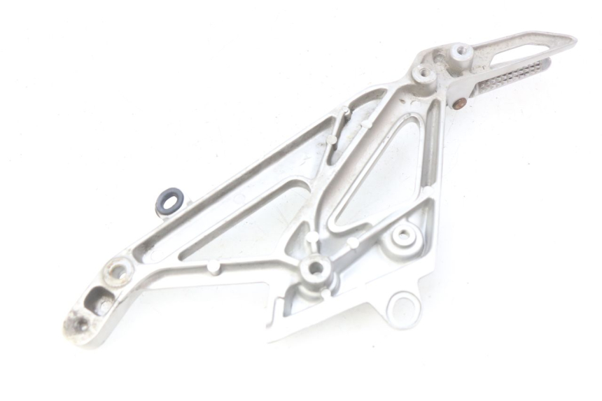 photo de LEFT REAR FOOTREST MOUNT HONDA INTEGRA NC D 750 (2016 - 2018)
