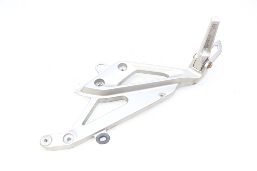 photo de LEFT REAR FOOTREST MOUNT HONDA INTEGRA NC D 750 (2016 - 2018)