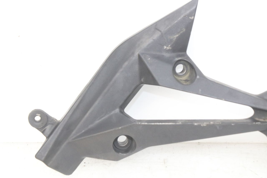 photo de LEFT REAR FOOTREST BRACKET KAWASAKI Z 750 (2007 - 2013)