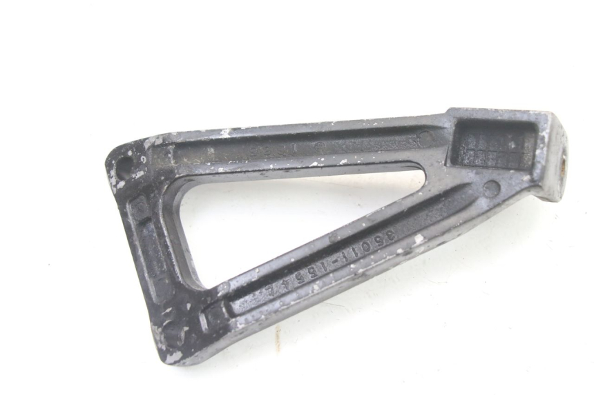 photo de REAR LEFT FOOTREST MOUNT KAWASAKI ZR7 ZR-7 S 750 (1999 - 2004)