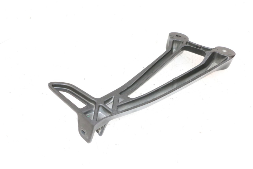 photo de REAR LEFT FOOTREST MOUNT YAMAHA MT-07 MT07 ABS 700 (2018 - 2020) - Zoom on usage condition