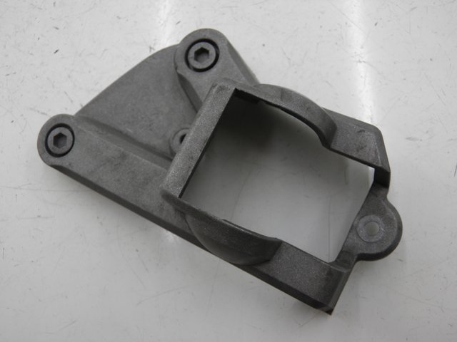 photo de REAR LEFT FOOTREST MOUNT PEUGEOT JET FORCE CARBU 50 (2003 - 2016)