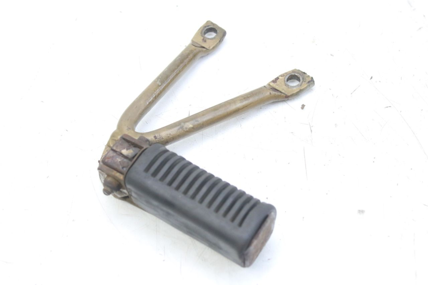 photo de LEFT REAR FOOTREST BRACKET SUZUKI SMX SUPERMOTARD 50 (1996 - 2001)