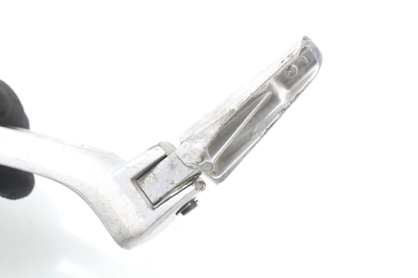photo de REAR LEFT FOOTREST MOUNT SUZUKI GSX-R GSXR 600 (2008 - 2010)