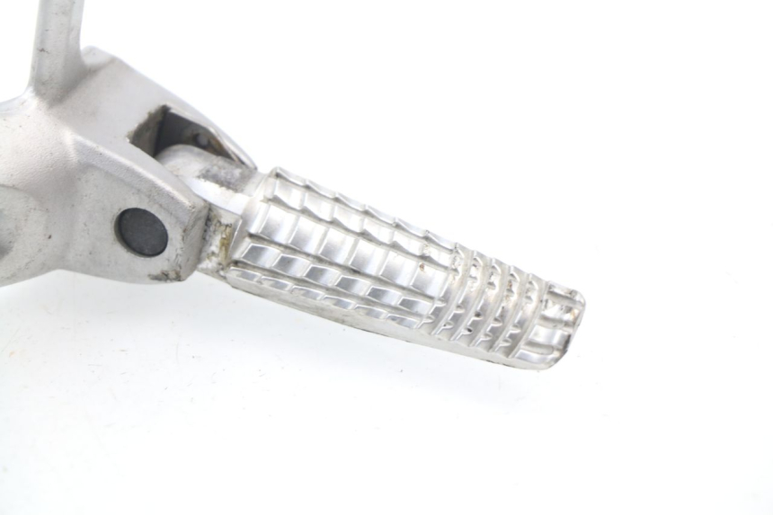 photo de REAR LEFT FOOTREST MOUNT SUZUKI GSX-R GSXR 600 (2008 - 2010)