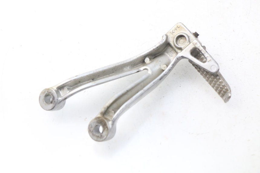 photo de REAR LEFT FOOTREST MOUNT SUZUKI GSX-R GSXR 600 (2001 - 2003)