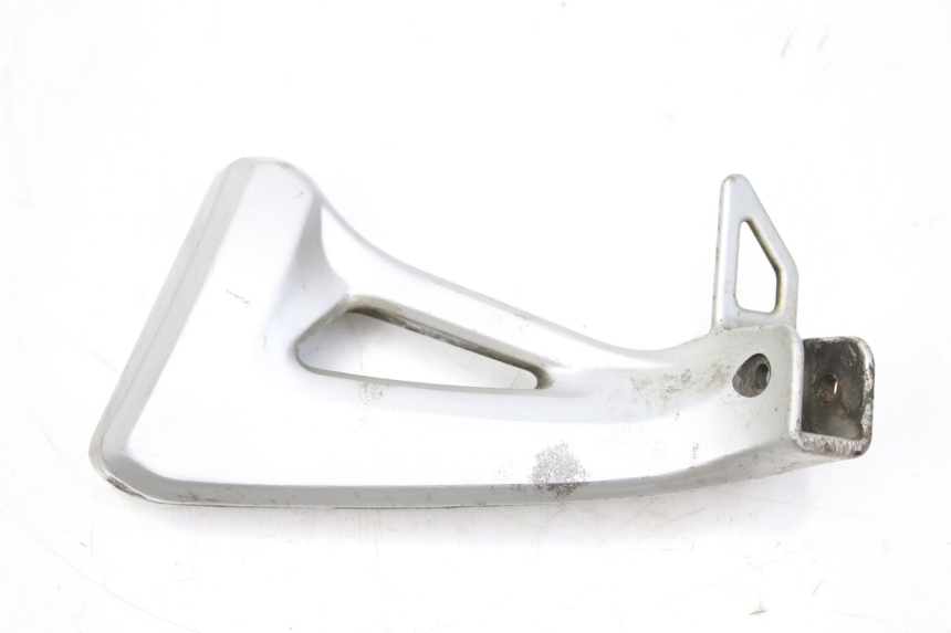 photo de LEFT REAR FOOTREST BRACKET SUZUKI SV S 650 (1999 - 2002)