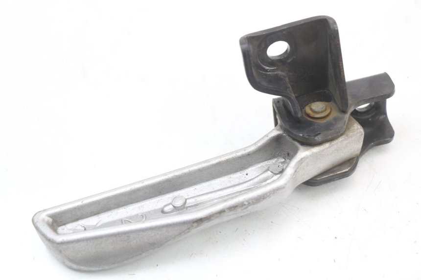 photo de REAR LEFT FOOTREST MOUNT PEUGEOT TWEET 125 (2018 - 2021)