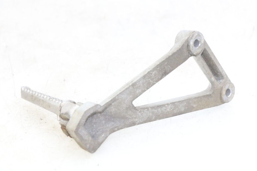 photo de LEFT REAR FOOTREST MOUNTING PLATE DAELIM VJ ROADWIN FI 125 (2008 - 2017)
