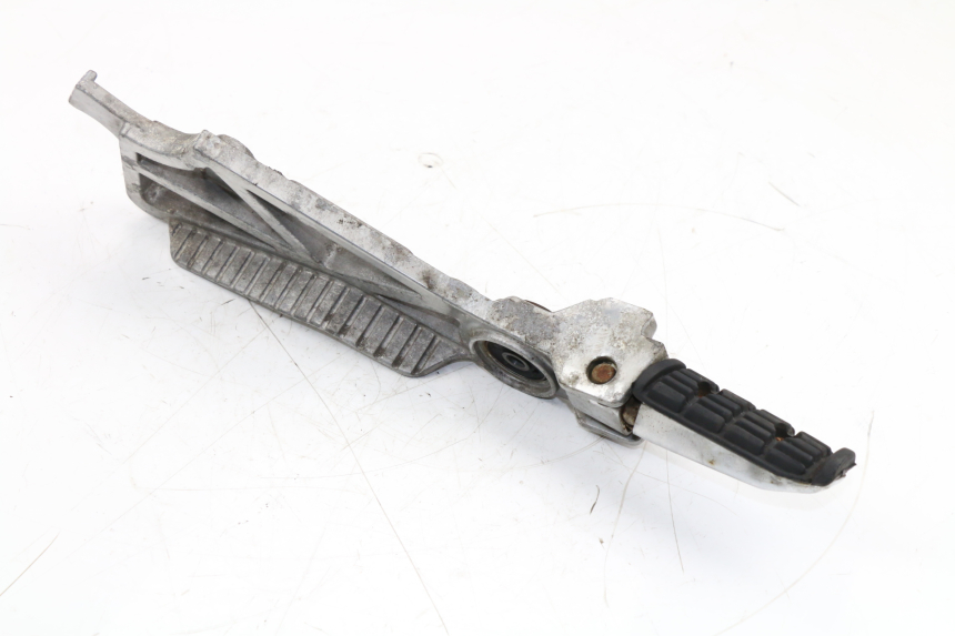 photo de REAR LEFT FOOTREST MOUNT YAMAHA FZX FAZER 750 (1987 - 1998)