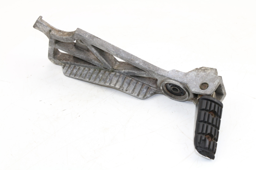 photo de REAR LEFT FOOTREST MOUNT YAMAHA FZX FAZER 750 (1987 - 1998)