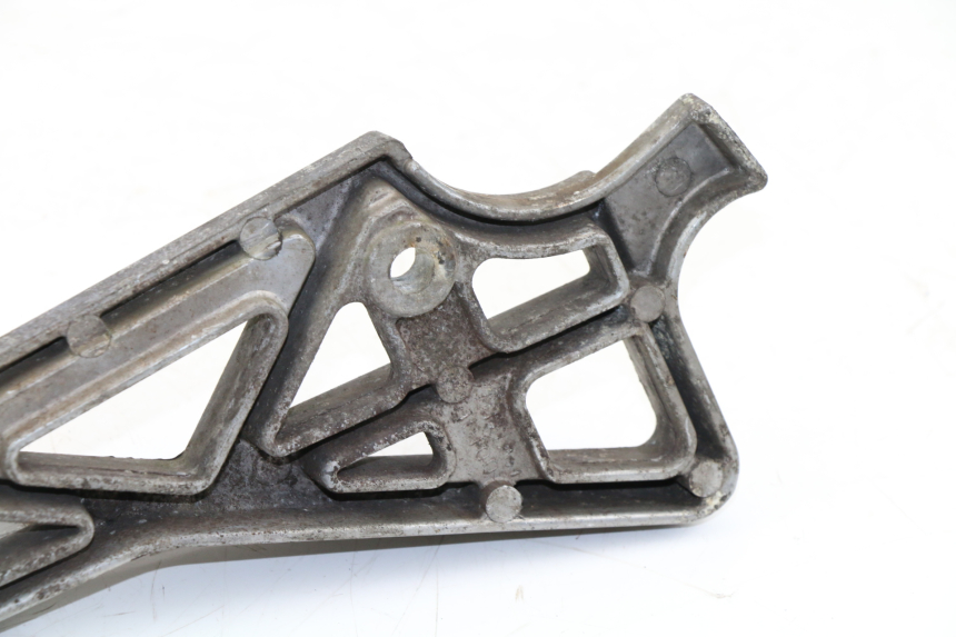 photo de REAR LEFT FOOTREST MOUNT YAMAHA FZX FAZER 750 (1987 - 1998)