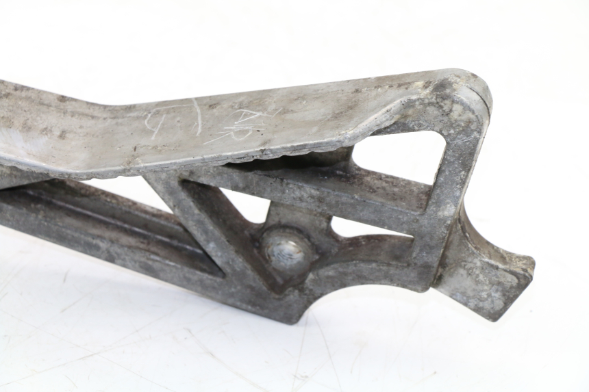 photo de REAR LEFT FOOTREST MOUNT YAMAHA FZX FAZER 750 (1987 - 1998)