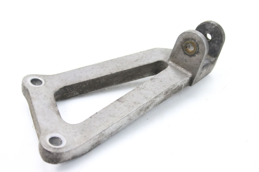 photo de REAR LEFT FOOTREST MOUNT KAWASAKI ZR7 ZR-7 S 750 (1999 - 2004)
