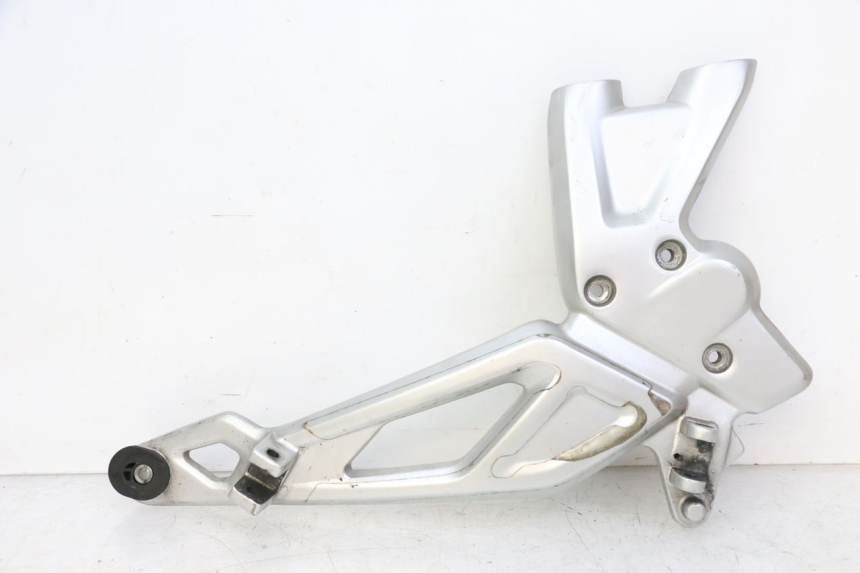photo de FRONT RIGHT FOOTREST MOUNT BMW G310 R 310 (2016 - 2020)