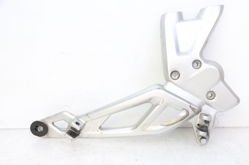 photo de FRONT RIGHT FOOTREST MOUNT BMW G310 R 310 (2016 - 2020)