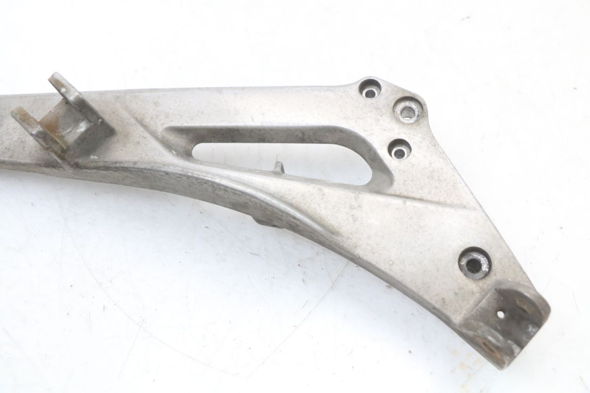 photo de RIGHT FRONT FOOTREST BRACKET HONDA NTV DEAUVILLE 650 (1998 - 2001)