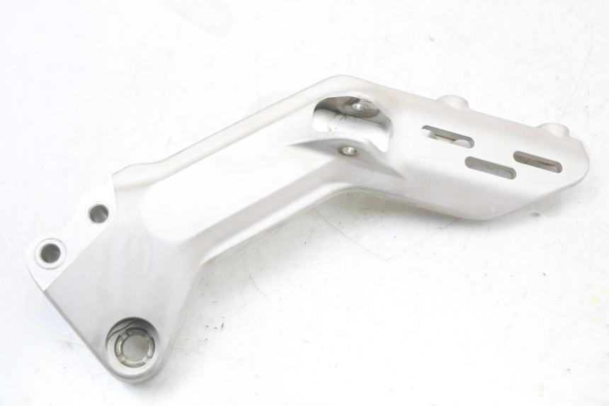 photo de FRONT RIGHT FOOTREST MOUNT HUSQVARNA SVARTPILEN 401 (2018 - 2023)