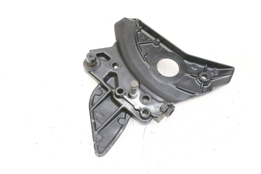 photo de FRONT RIGHT FOOTREST MOUNT KAWASAKI ZR7 ZR-7 S 750 (1999 - 2004)