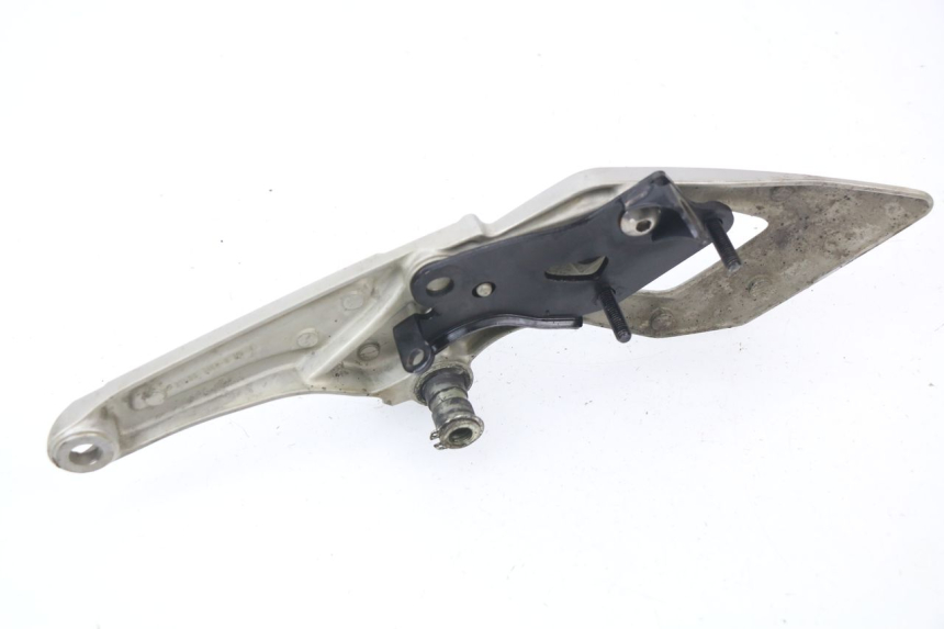 photo de FRONT RIGHT FOOTREST MOUNT HONDA VFR F 1200 (2010 - 2015) - Zoom on usage condition